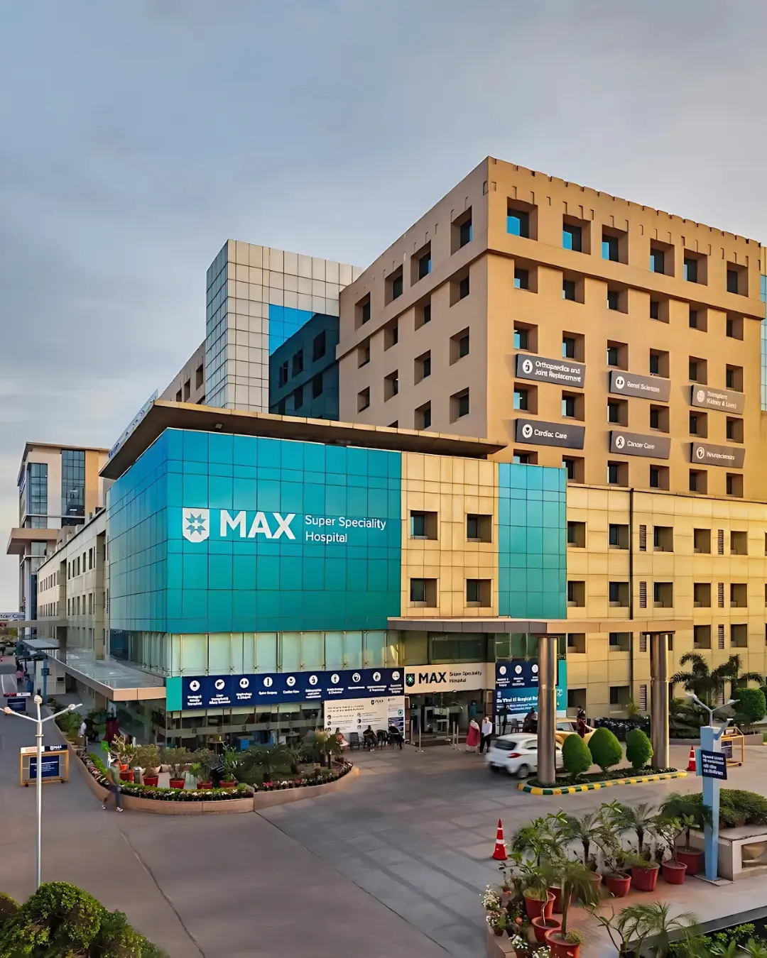 Max Hospital Vaishali